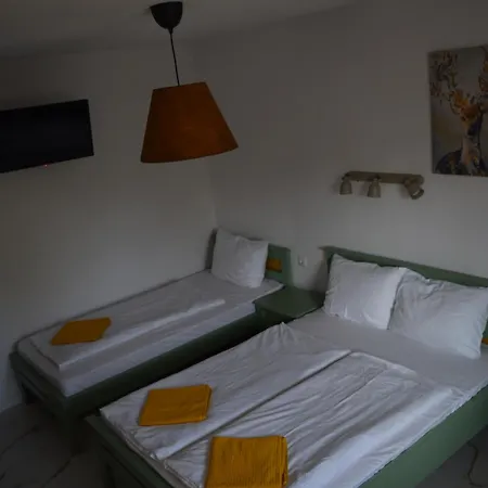 Guest house Airport Karoly Vecses