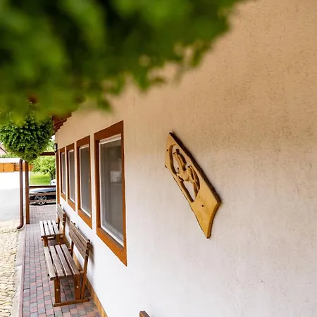 Airport Karoly Guest house