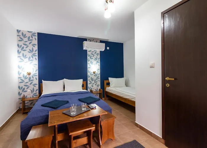 Airport Karoly וסס