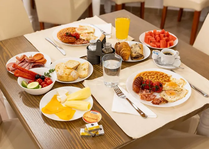 בית הארחה Airport Karoly 3*